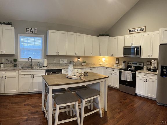 5th image of 114 Chapel View Dr