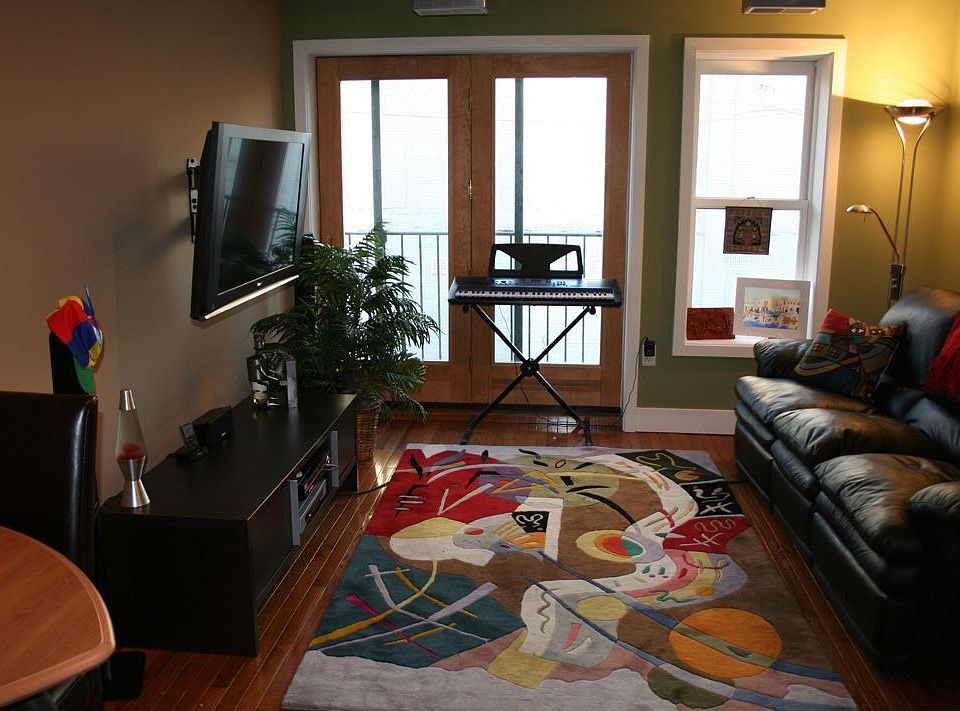 Bright, Open Living Area