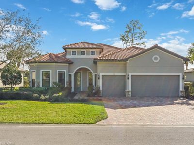 9240 Cormorant DR, Naples, FL, 34120