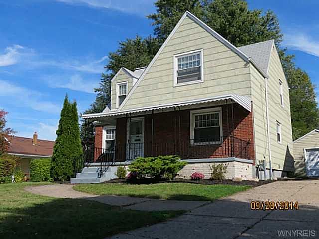 1st image of 225 Rosewood Ter