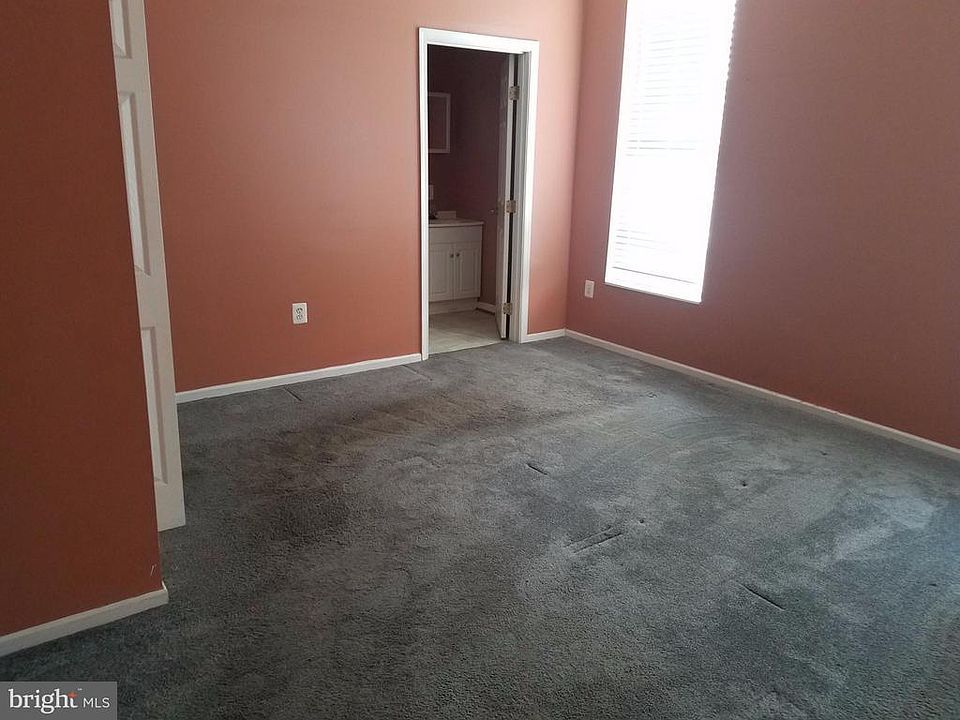 2nd image of 1001 Balsamtree Dr