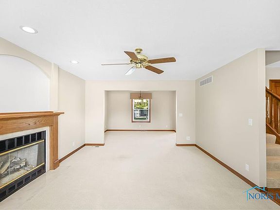 2nd image of 707 Country Creek Dr