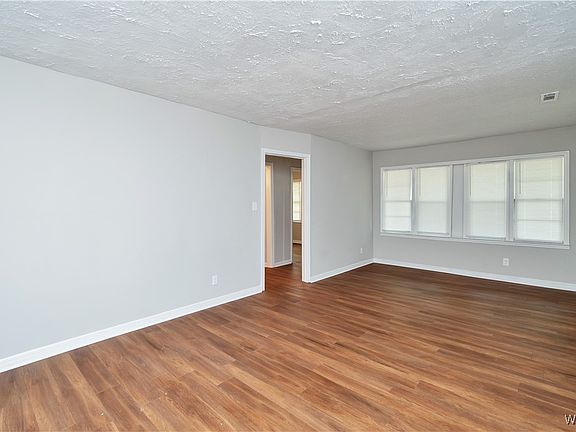 5th image of 2697 24th St