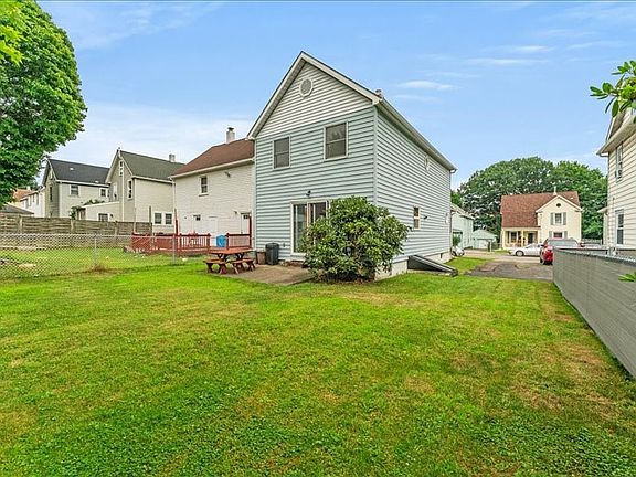 4th image of 42 Adams St