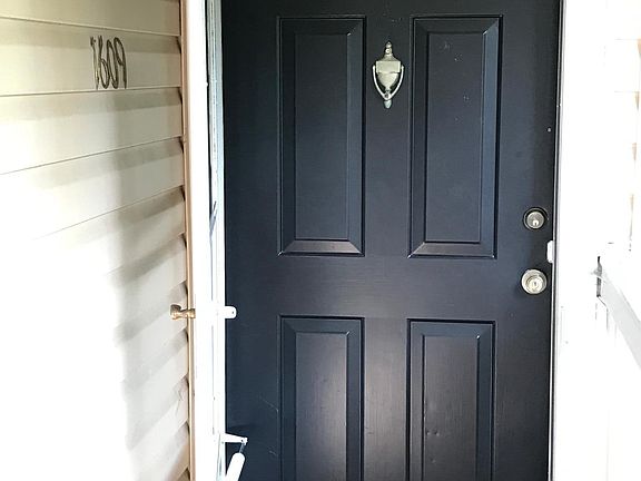 3rd image of 1609 Countryside Pl SE