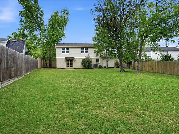 4th image of 2823 Ermine Way