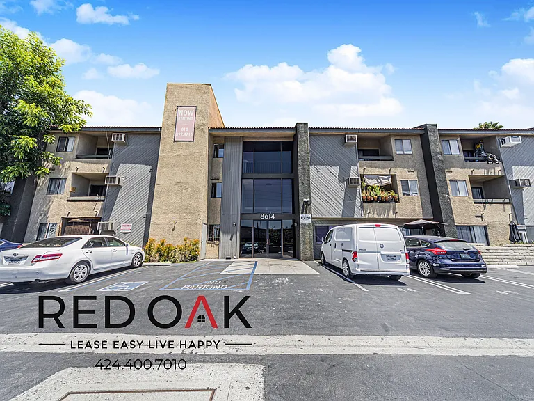 8614 Woodley Ave #104 — Photo 12