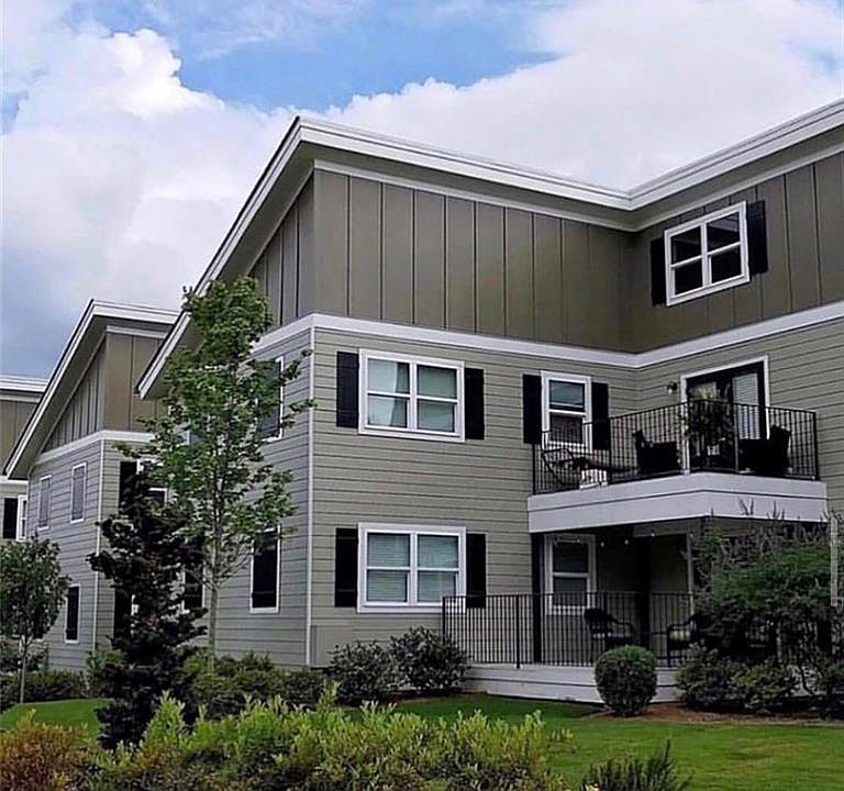 1st image of 535 Forrest Ave