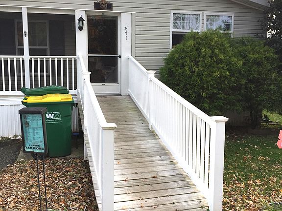 5th image of 31694 Sycamore Ct