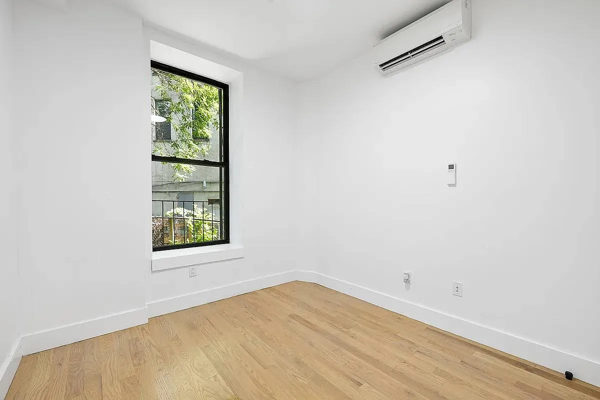 1 bed, $2,999 — Photo 2