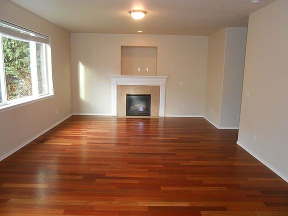2nd image of 1724 SE Gerhard Dr