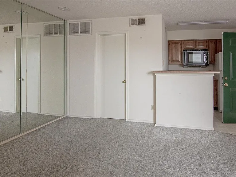 2307 Balsam Dr #L308 — Photo 10