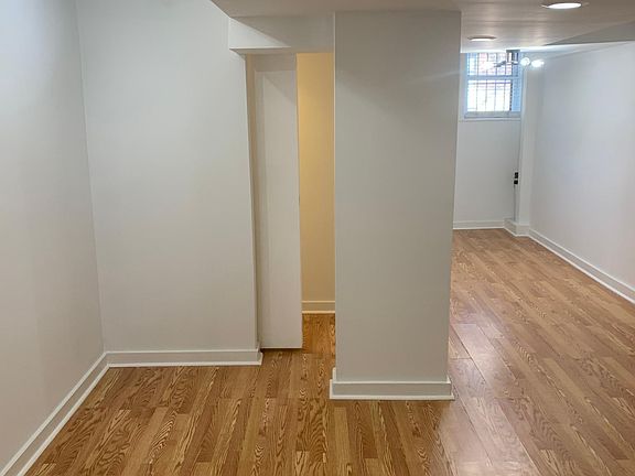 2nd image of 1151 W Waveland Ave #G