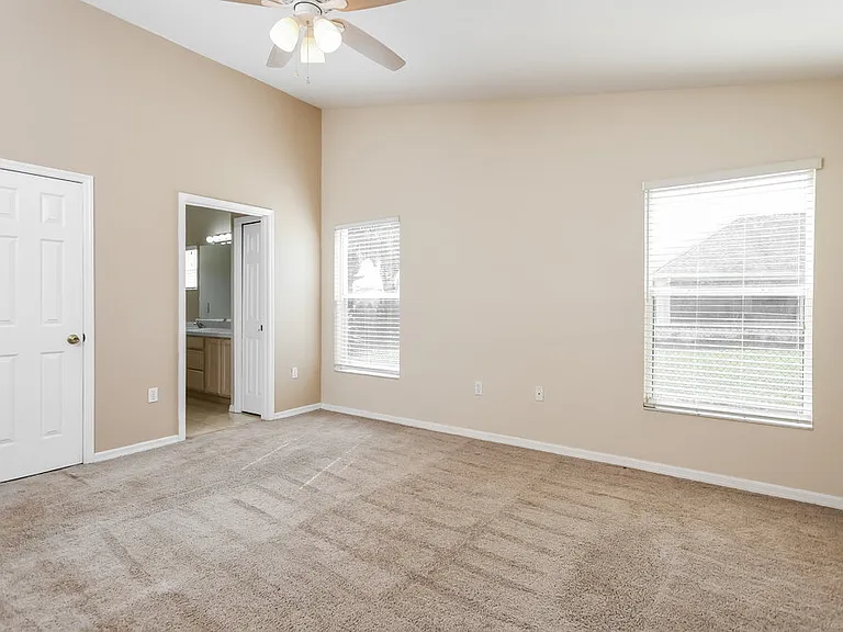 2318 Sweetwater Blvd — Photo 13
