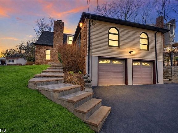 2nd image of 40 Alvin Rd