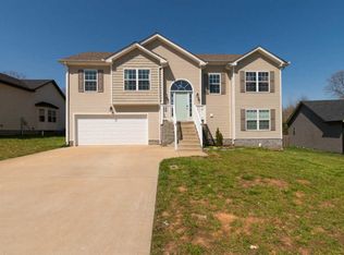 1232 Freedom Dr, Clarksville, TN 37042