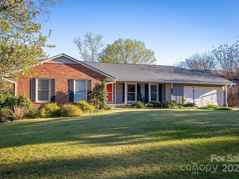 1st image of 102 Inglewood Dr