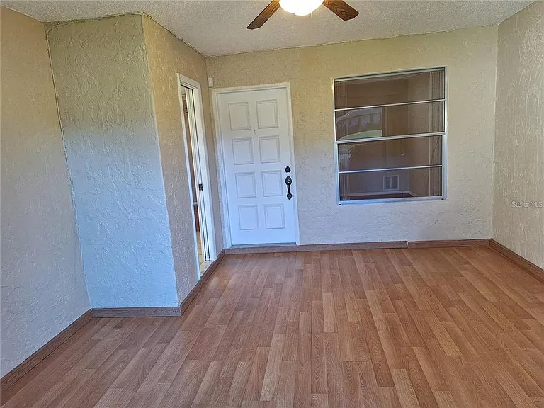 3462 Maclaren Dr — Photo 4