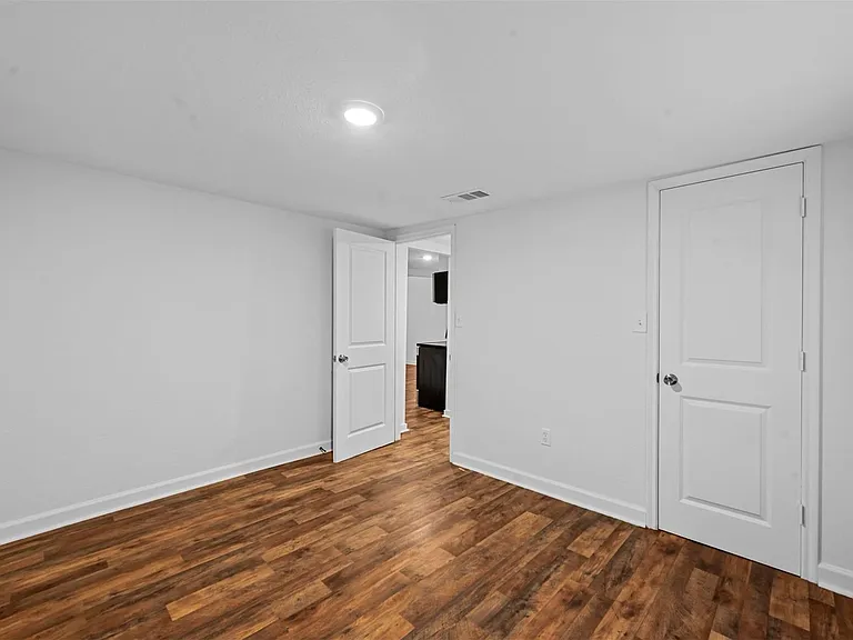 105 Short St — Photo 15