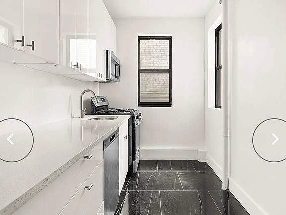 5th image of 330 E 52nd St #667