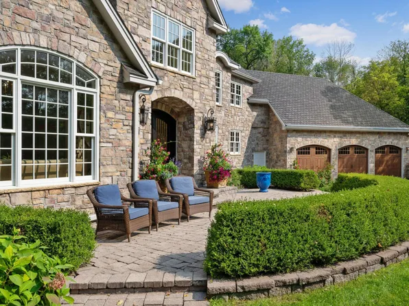 7410 256th St, Wyoming, MN 55092