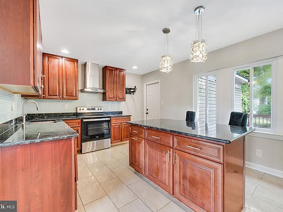 2nd image of 2703 Gaither St