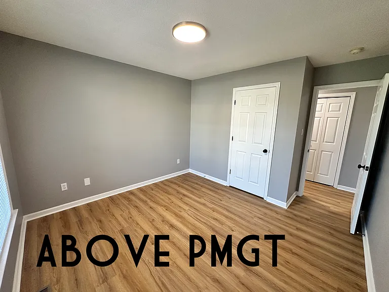 135 Cherrywood Rd — Photo 9