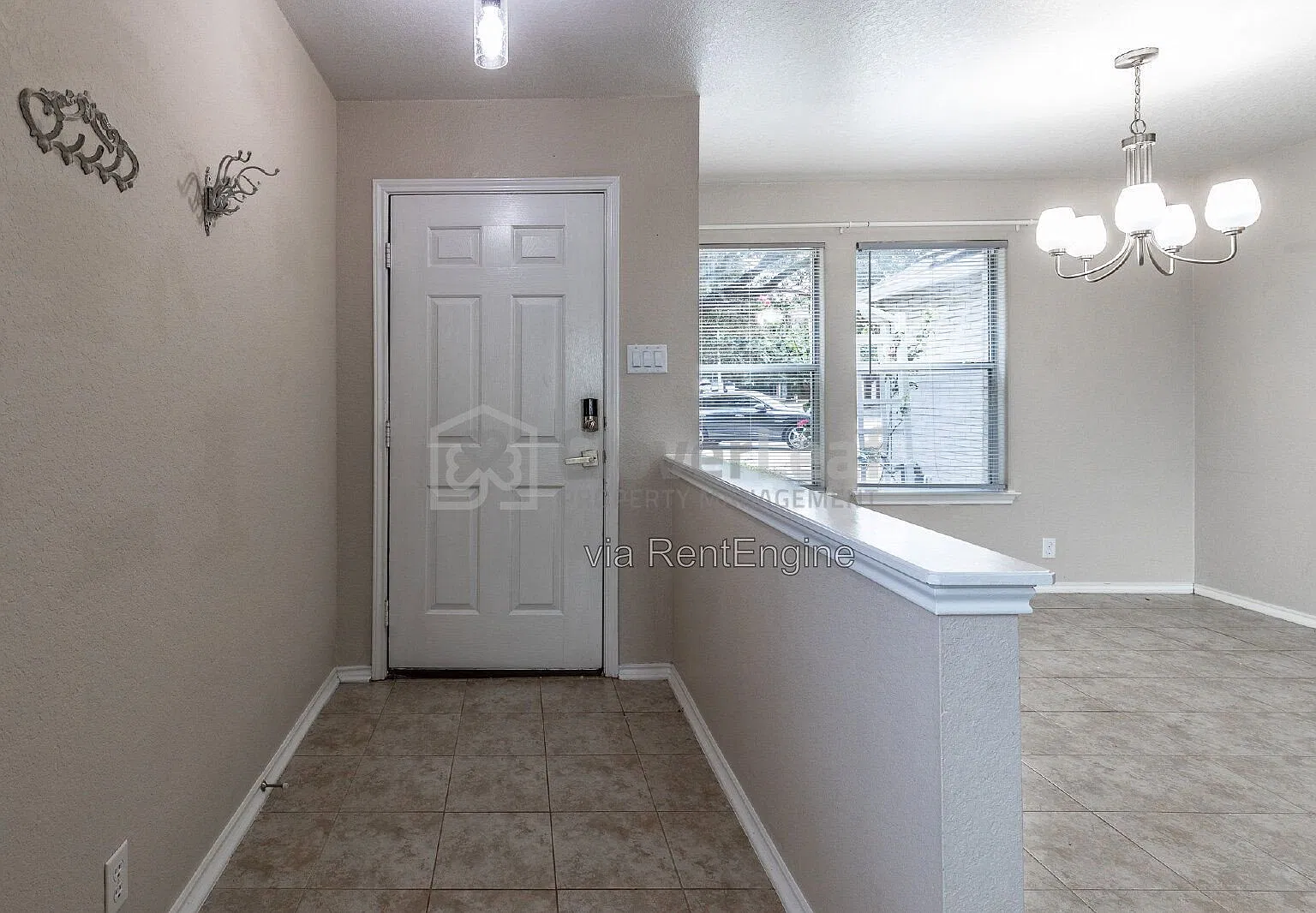 3 bed, 2.5 bath, 1723 sqft, $1,997 — Photo 4