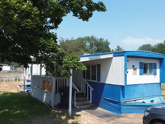 4th image of 218 W Avenue I Trailer 19