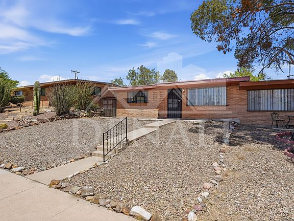 2nd image of 1808 W Caravelle Rd