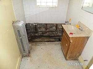 5th image of 1548 W Arthur Ave #1