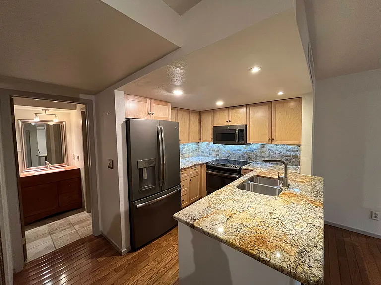 1303 Alpine Ave #15A — Photo 7