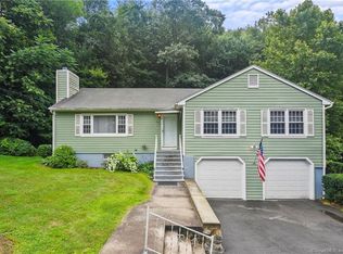 345 E Mountain Rd, Waterbury, CT 06706