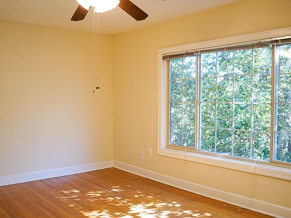 4th image of 2254 NW Glisan St APT 112