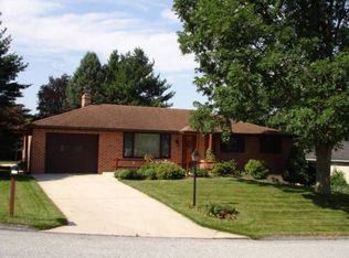 170 Whiteoak Dr, York, PA 17406