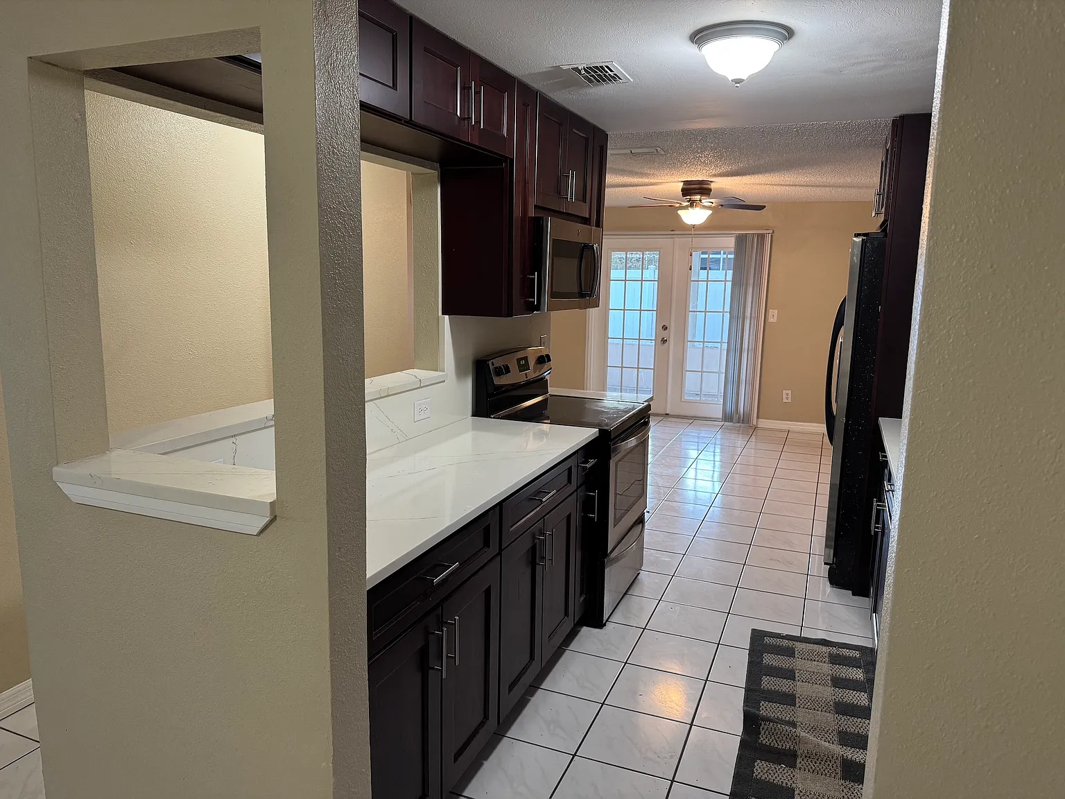 4 bed, 1660 sqft, $2,750 — Photo 4