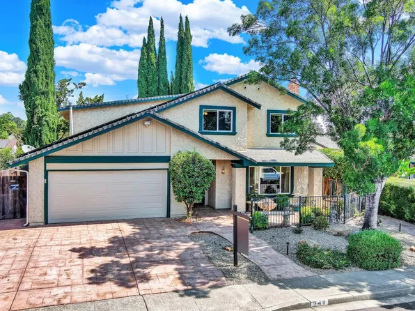 749 Fallbrook Avenue, Vacaville, CA 95687