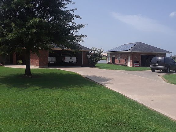 Front view with shop