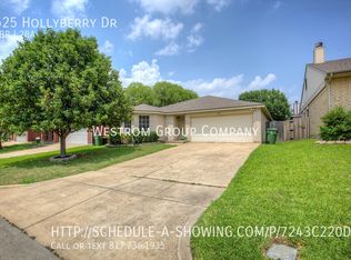 525 Hollyberry Dr, Mansfield, TX 76063