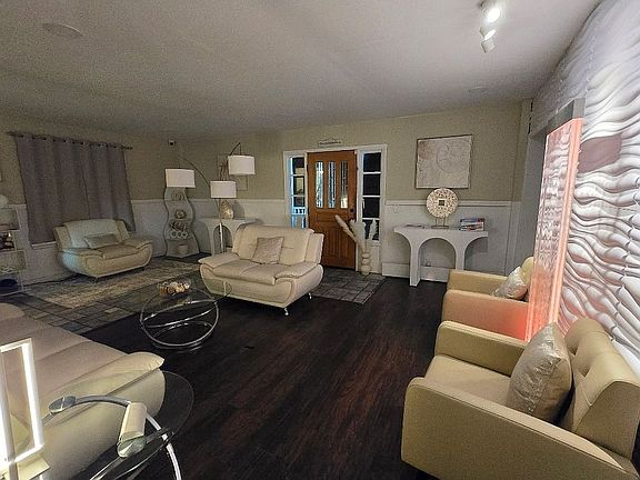 Entry Room (alt angle)
