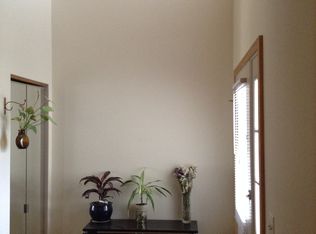 407 Canterbury Ct, Oswego, IL 60543