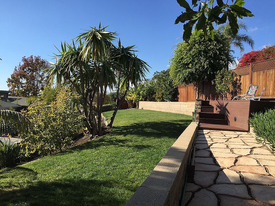 Upper Deck & Lawn Area