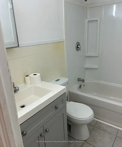 211 Nonquon Rd N #104 — Photo 3