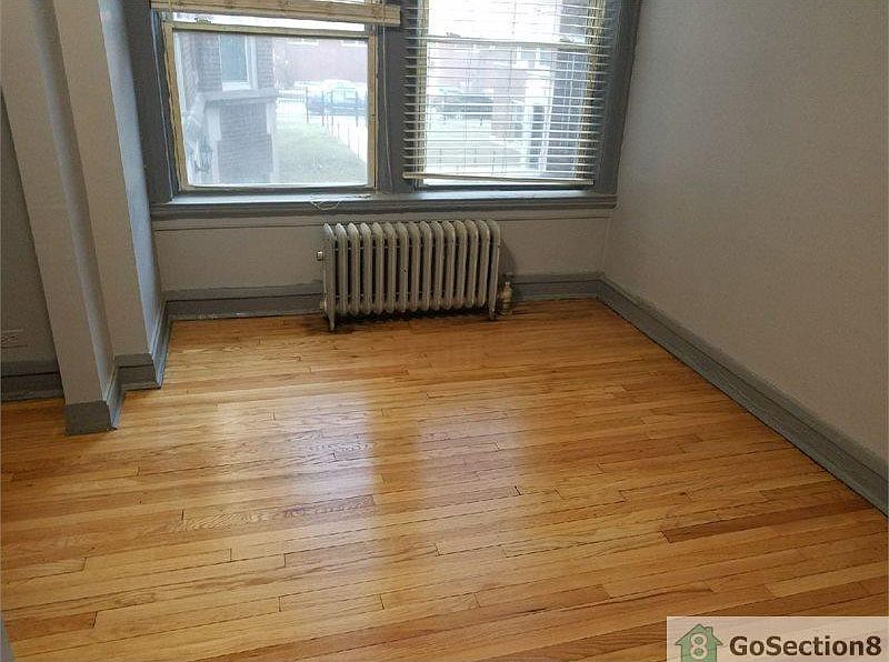 2nd image of 2201 E 70th St #3