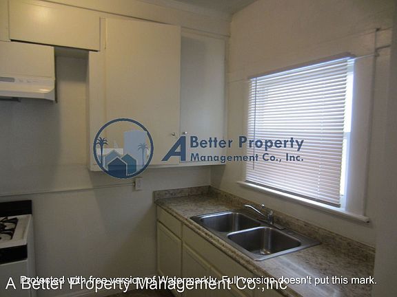 3rd image of 642 Chestnut Ave #642