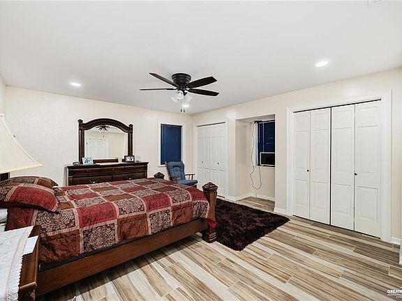 5th image of 410 Stacie Ln