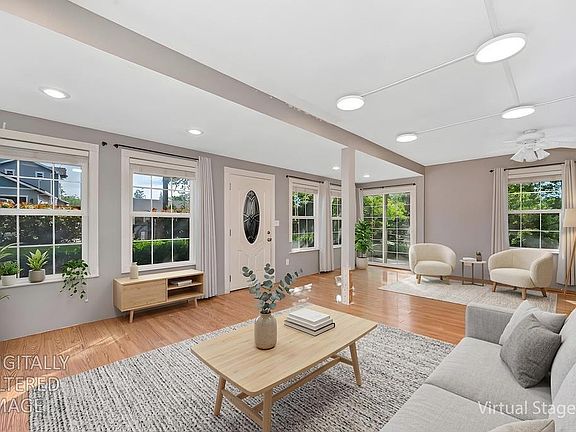 3rd image of 4109 Hill St