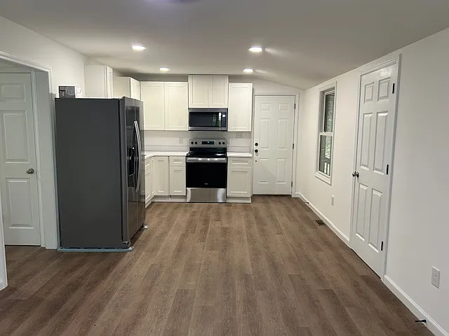 3 bed, 2.5 bath, 1200 sqft, $1,925 — Photo 4