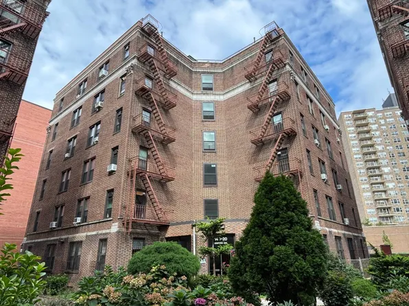 14020 Sanford Ave APT 3C, Flushing, NY 11355