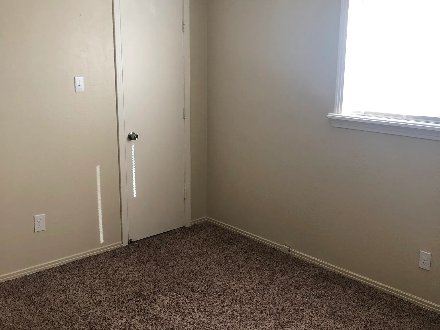 338 E Alameda St — Photo 2